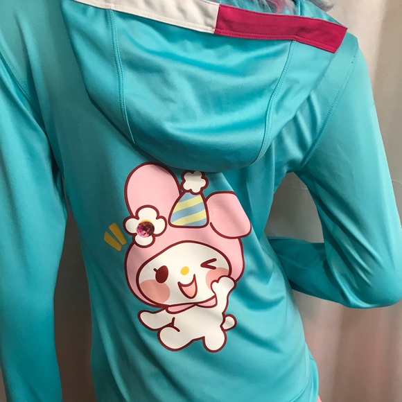 Adorable 🍭vintage my melody 🎵 hoodie and earrings set💕 - Picture 13 of 14